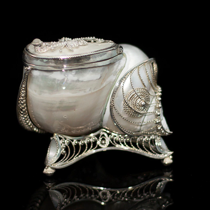 The Beaujolais jewelry box