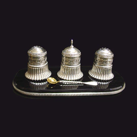 Silver salt shakers "Monarch"