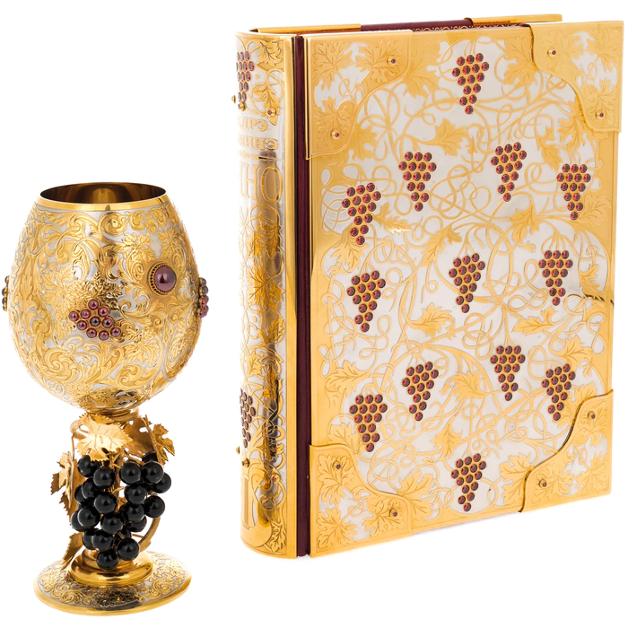 Gift set "Wine" with a glass and the book "Wine is the most complete illustrated encyclopedia" by Andre Domine