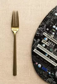 Damir Krivenko's painting "Bon Appetit"