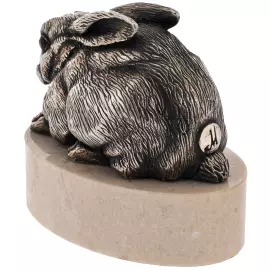 Скульптура из бронзы "Кролик лежащий" на мраморе