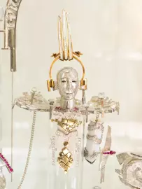 Эксклюзивная настольная композиция "Кукла сидящая"