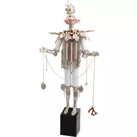 Эксклюзивная настольная композиция "Кукла стоящая"