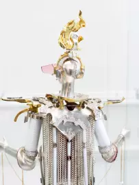 Эксклюзивная настольная композиция "Кукла стоящая"