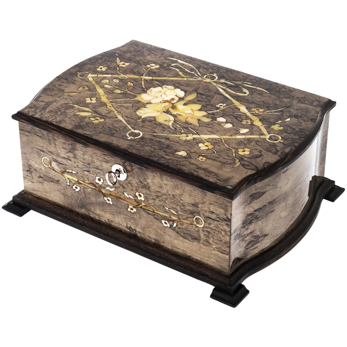 Jewelry box "Ladies" made of Karelian birch and amber