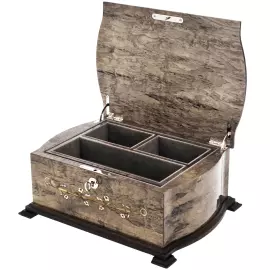 Шкатулка для украшений "Дамская" из карельской березы и янтаря