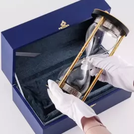 Corporate gift "Magnetic Hourglass"