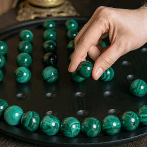 Solonoble Board Game "Monarch"