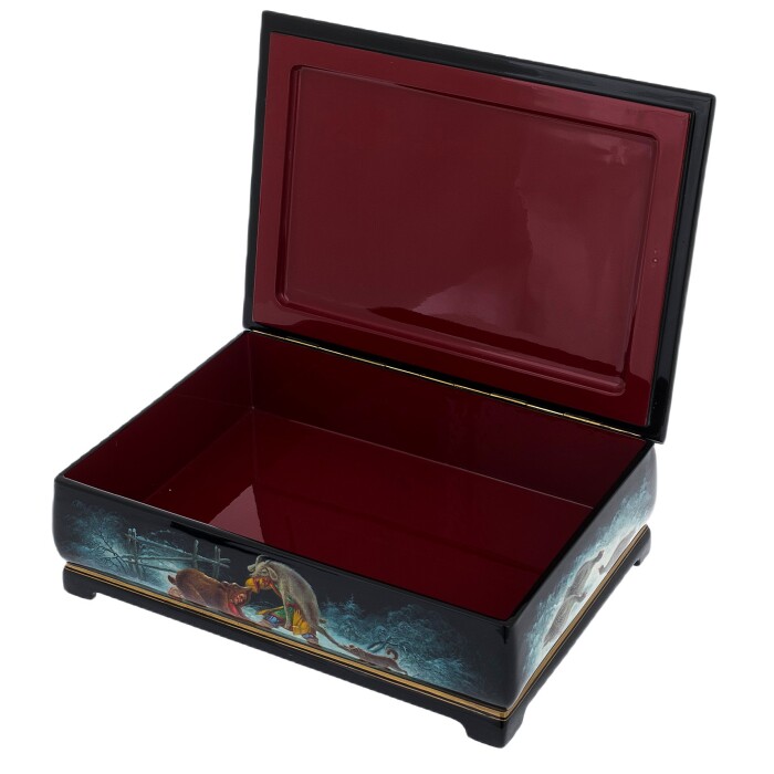 The box "Maslenitsa" is a Lackey