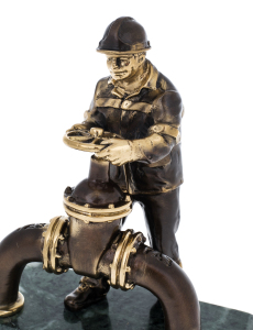 Bronze statuette "Gasman with a pipe" (coil)