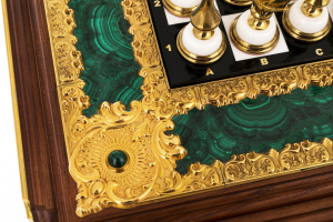 Chess made of white marble and malachite "Royal"