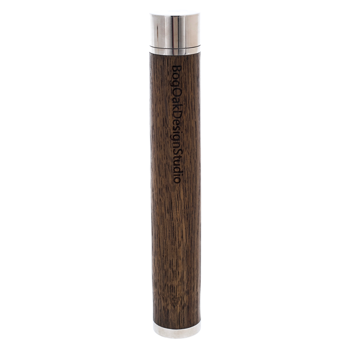 Cigar storage case made of oak, stainless steel color