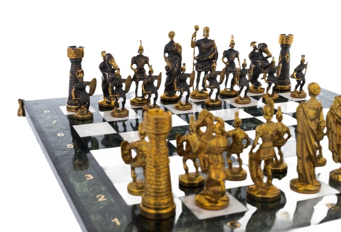 Serpentine Chess