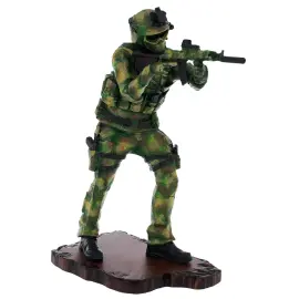 Сувенир из массива бука "Солдат" Сувенир из массива бука "Солдат"