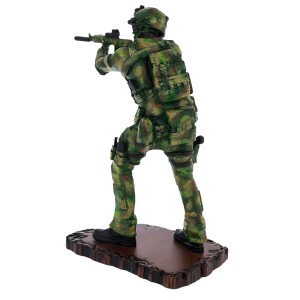 Souvenir from the solid beech "Soldier"