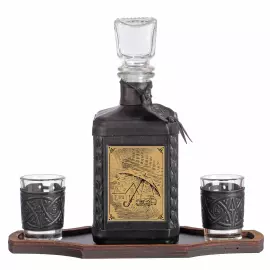 Графин в кожаном переплете "Страховщику-2" с сублимированной накладкой