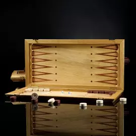 Нарды из полевого дуба "Лев" светлый корпус