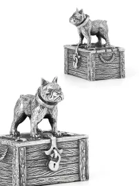 Статуэтка серебряная "Бульдог на сундуке денег"