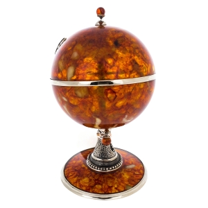 Amber souvenir "Globus"