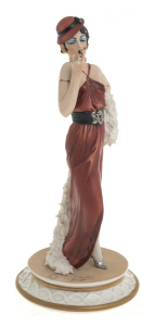 Statuette "Lady with a cigarette", color: multicolored