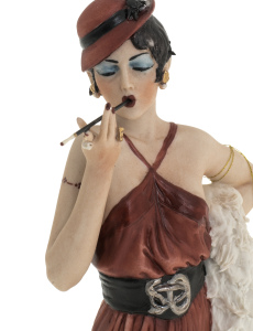 Statuette "Lady with a cigarette", color: multicolored