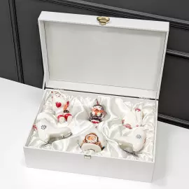 Набор фарфоровых ёлочных игрушек "Зима" в подарочной коробке