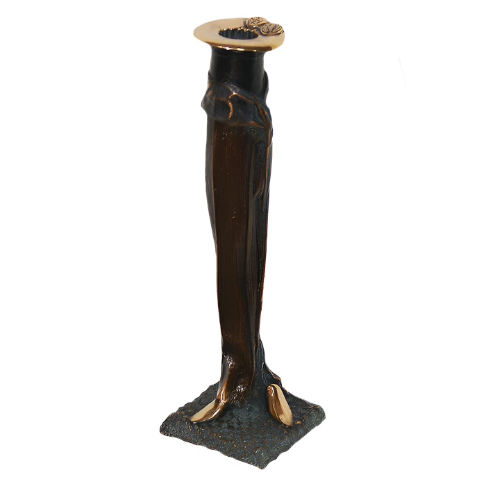 The "He" candlestick
