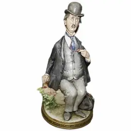 Статуэтка "Доктор" разноцветная Статуэтка "Доктор" разноцветная