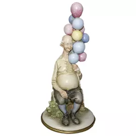 Статуэтка "Продавец воздушных шаров"