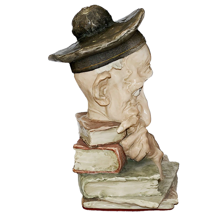 Statuette "Above the fates"