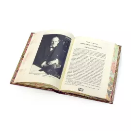 Книга в кожаном переплете "Уинстон Черчилль"