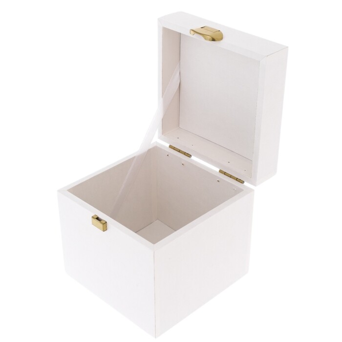 Коробка подарочная с фурнитурой 13х13х13см белая