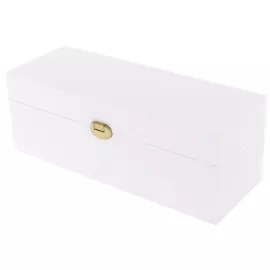 A box with a bed for 3 balls