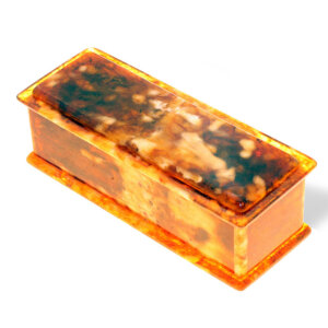 Domino "Classic" made of amber