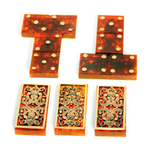 Domino "Classic" made of amber