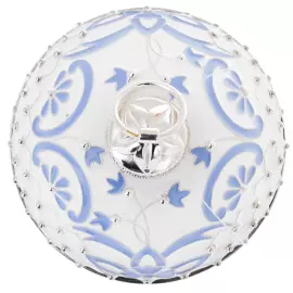 Ювелирный елочный шар "Белая сетка" с голубой вставкой