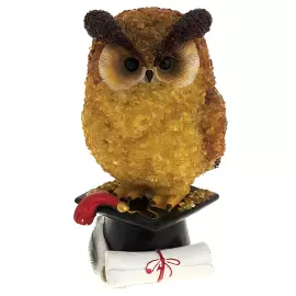 Скульптура из янтаря "Совенок магистр"