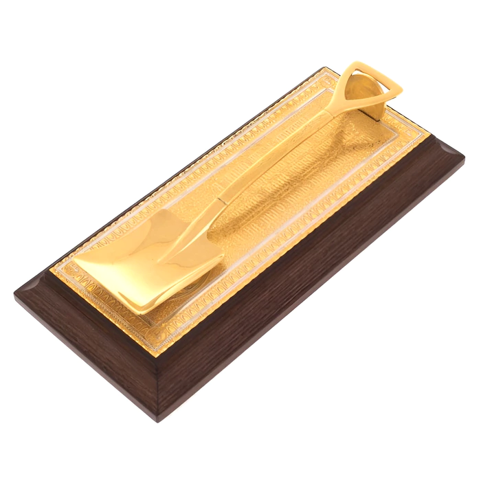 Table souvenir "Money shovel" casting, Zlatoust