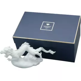 Скульптура фарфоровая "Дракон на облаке"