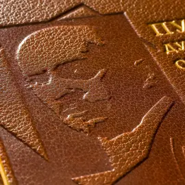 Книга в кожаном переплете "Путь духовного обновления" Ильин И. Книга в кожаном переплете "Путь духовного обновления" Ильин И.