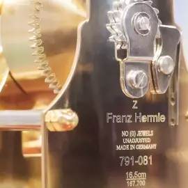 Hermle "Pianofinish" table clock