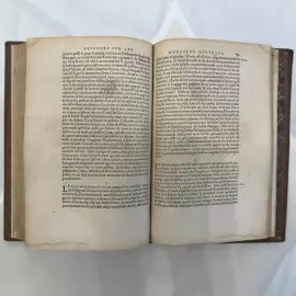 The book "Reflections on ancient medals and engravings, mostly Roman." Antoine Le Poix, Paris, 1579