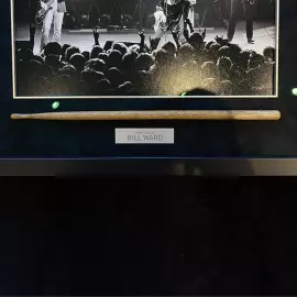 Барабанная палочка из личной коллекции барабанщика группы Black Sabbath Билла Уорда