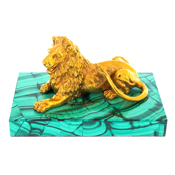 Statuette "Lion" on a malachite stand, looking to the left