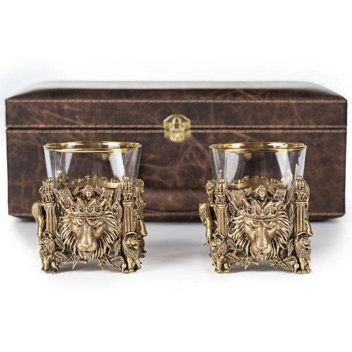 Set of glasses for whiskey "Lion VIP" for 2 persons, in a leather case
