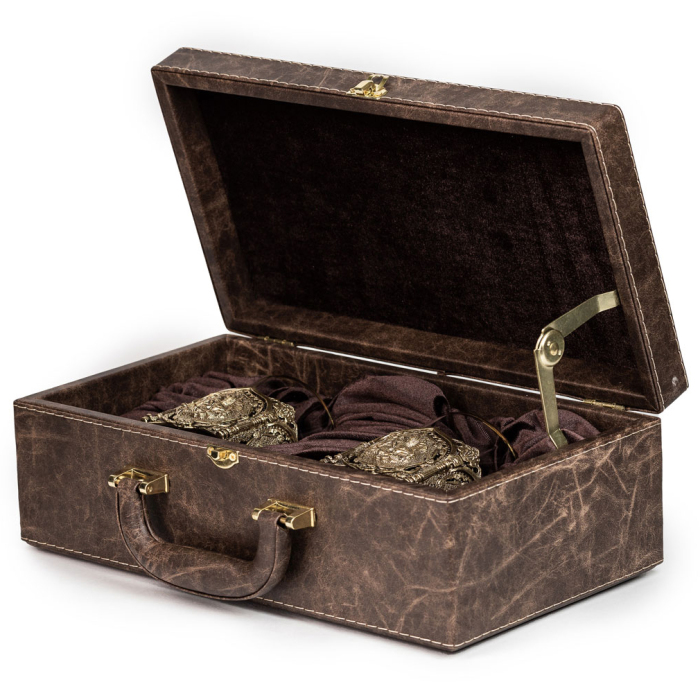 Set of glasses for whiskey "George the Victorious. VIP" for 2 persons, in a leather case