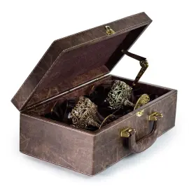 Набор бокалов для коньяка "Нефтяник" на 2 персоны, в кожаном футляре