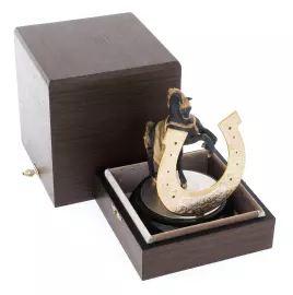 Statuette of a horse with a horseshoe "For good luck"
