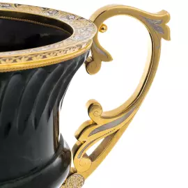 Jade vase "Abundance"