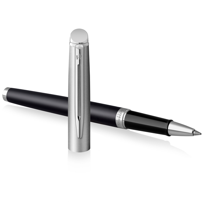 Ручка-роллер Waterman Hemisphere Entry Point Stainless Steel with Black Lacquer в подарочной упаковке.